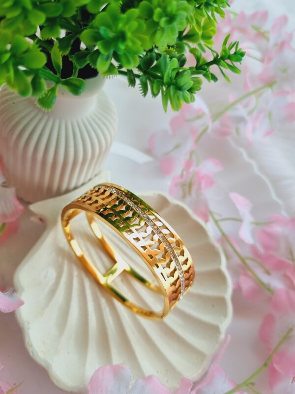 Bold Statement Bracelet - Image 3