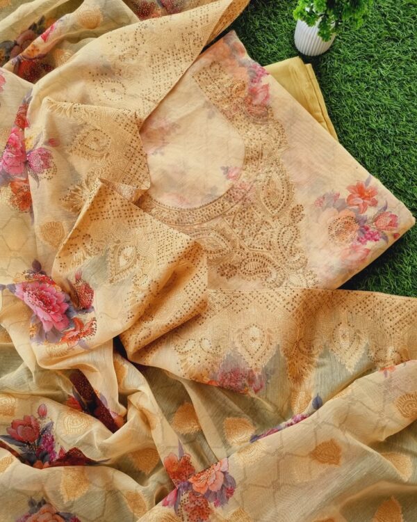 Organza Floral Touch