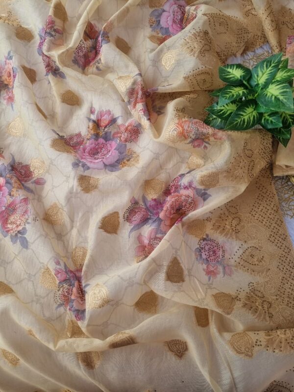 Organza Floral Touch - Image 4