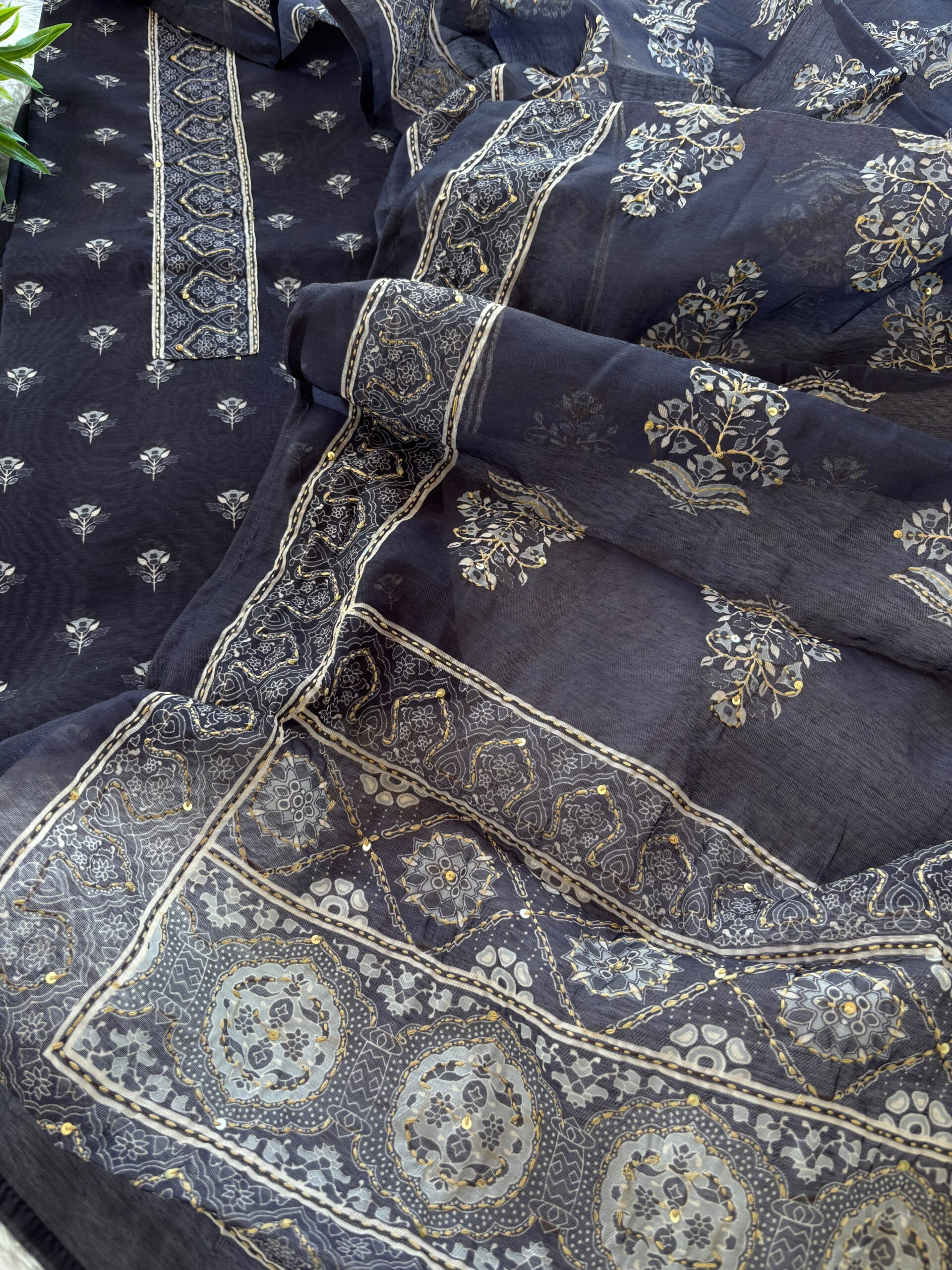 🌸Handwork Tussars🌸 - Image 4